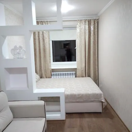 Two-Bedroom Apartment In The Center Khmel'nyts'kyy Exterior photo