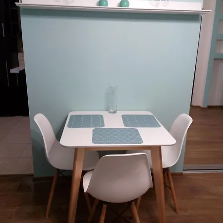 Two-Bedroom Apartment In The Center Khmel'nyts'kyy Exterior photo
