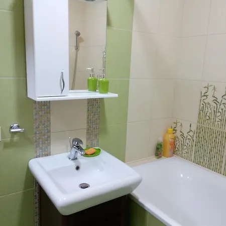 Two-Bedroom Apartment In The Center Khmel'nyts'kyy Exterior photo
