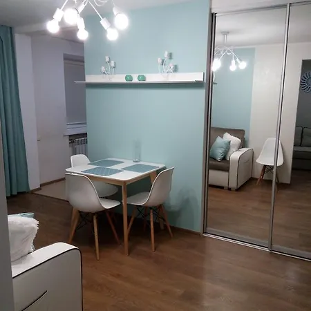 Two-Bedroom Apartment In The Center Khmel'nyts'kyy Exterior photo