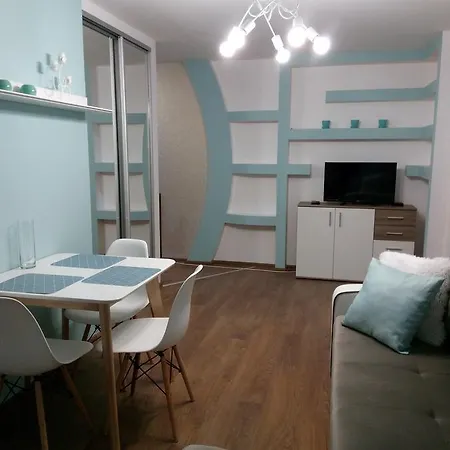 Two-Bedroom Apartment In The Center Khmel'nyts'kyy Exterior photo